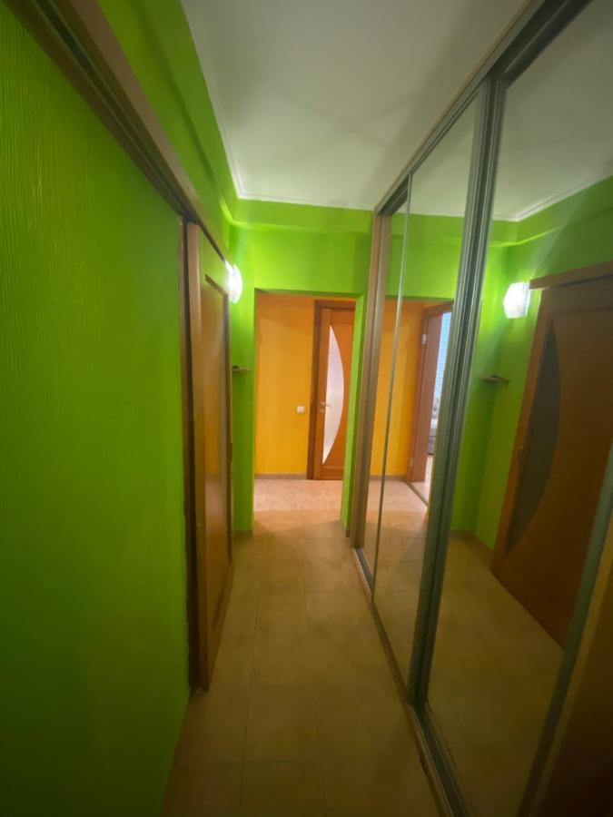 Adventure Apartment Kyiv Exterior photo